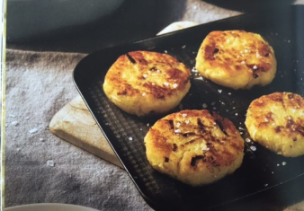 Manchego cheese and potato cakes