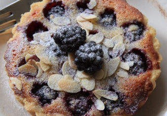 Blackberry tart with Almond frangipane