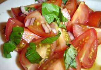 Dominic’s Seasonal Tomato Salad